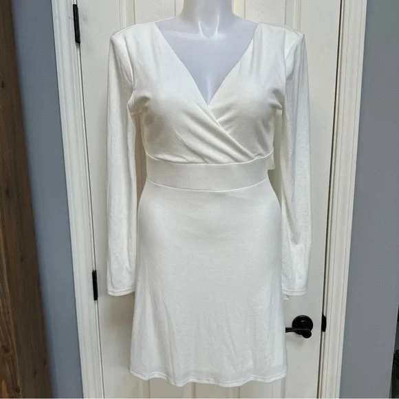 showpo long sleeve maxi dress Showpo Sundress S (4-6) New
